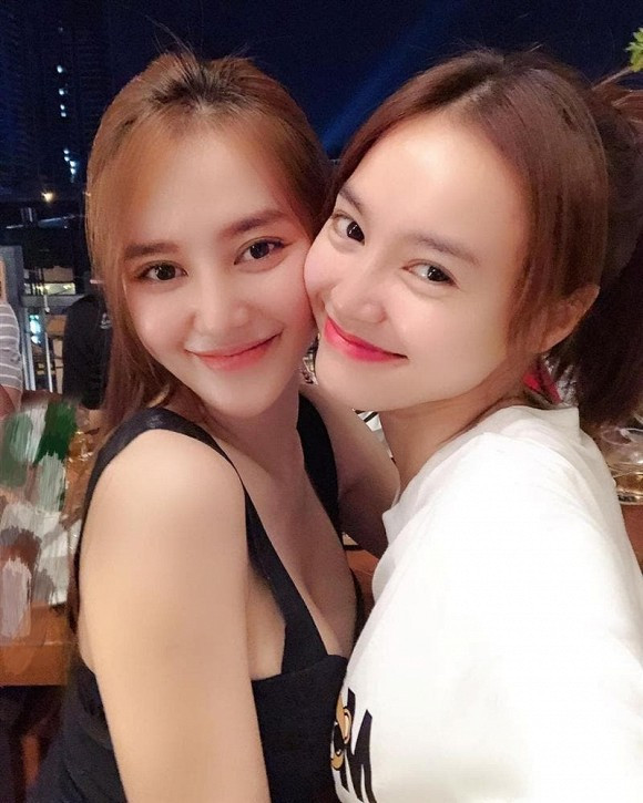 Trước “sự cố hàng ghế đầu”, Linh Chi từng bị netizen khó chịu vì “ké fame” Lan Ngọc? ảnh 3