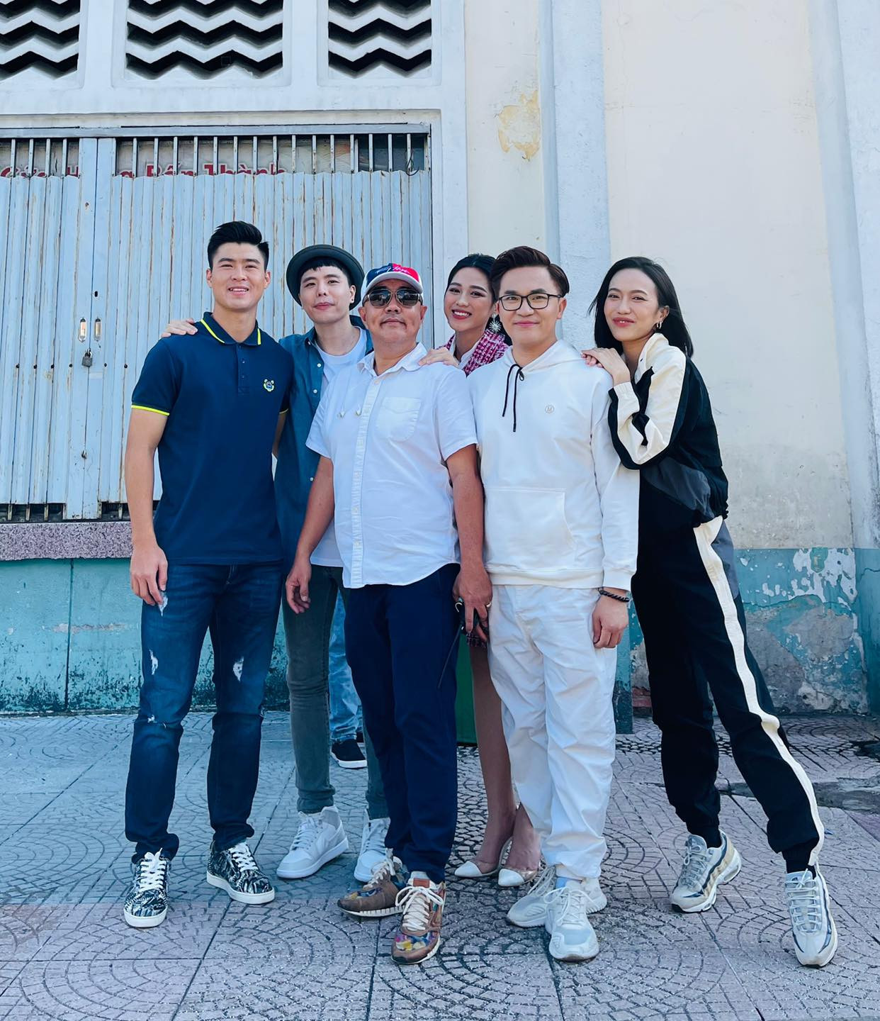 Hack dáng như Diệu Nhi: Chiều cao có hạn vẫn chẳng lo lép vế khi đi cạnh Hoa hậu Đỗ Thị Hà ảnh 3