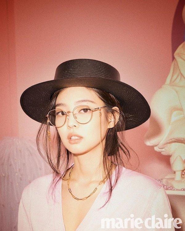 BST kính mới của Jennie BLACKPINK làm sập trang web khi vừa mở bán ảnh 1