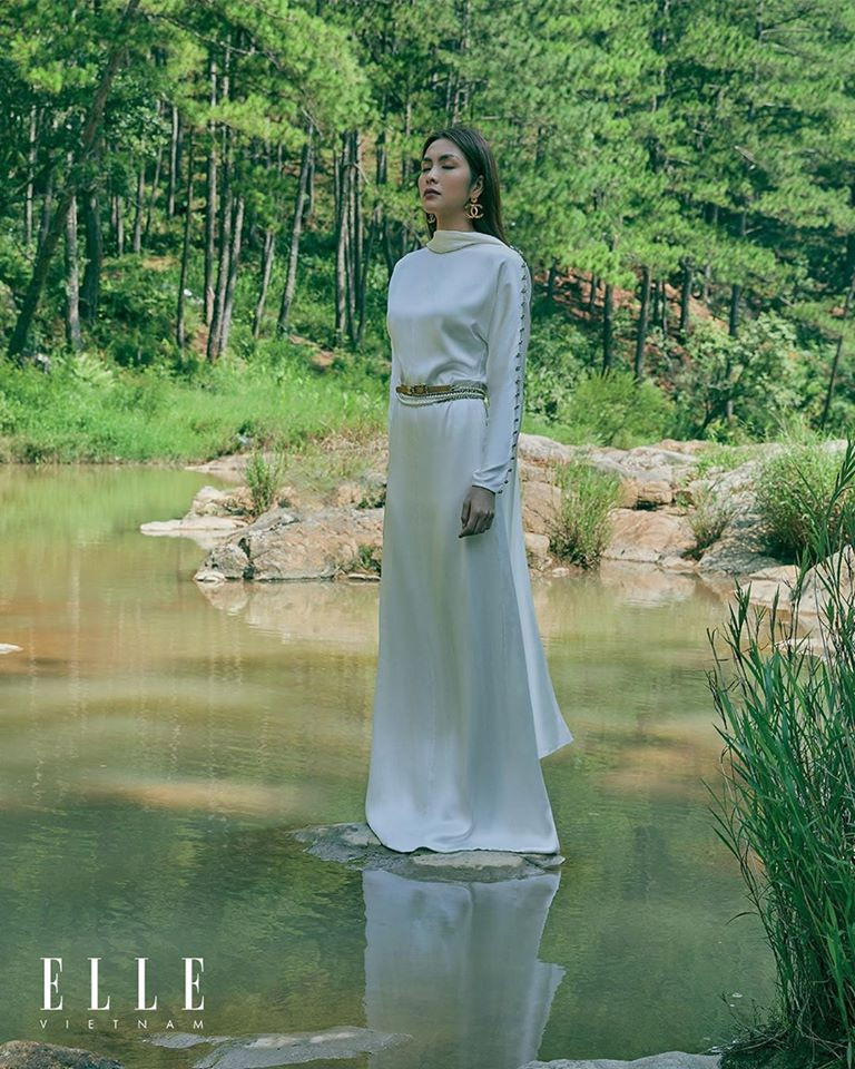 Đụng hàng váy Chanel với Seo Ye Ji nhưng Tăng Thanh Hà lại tỏa sáng theo cách rất riêng ảnh 6