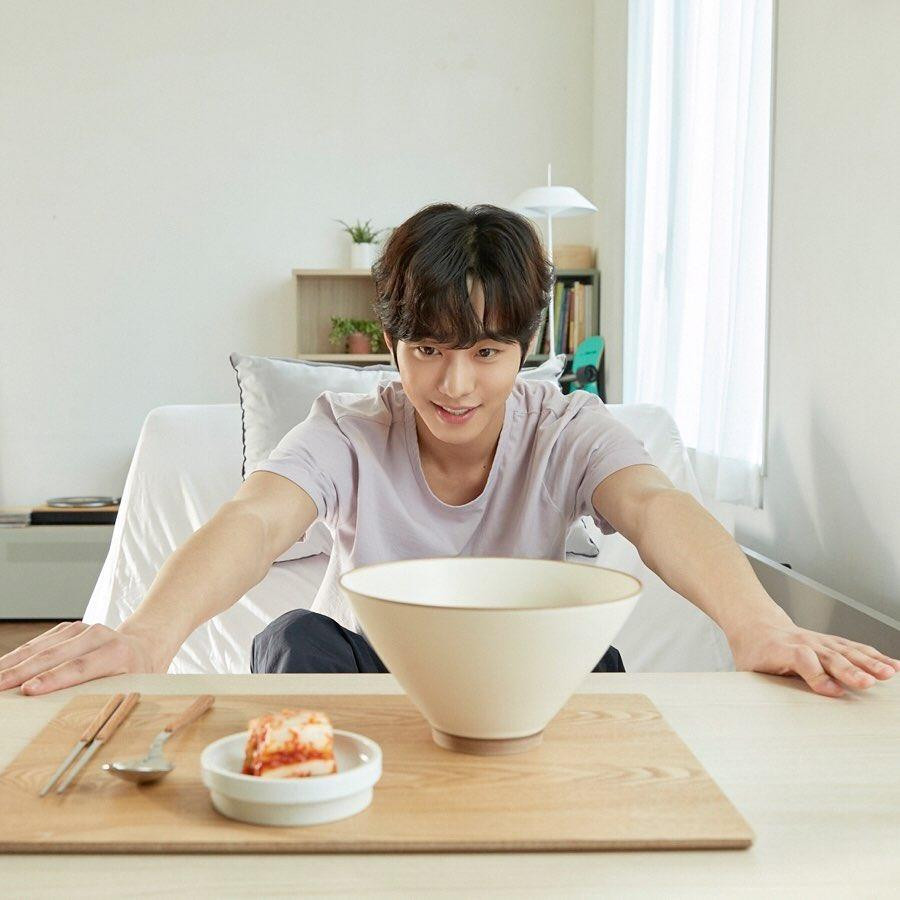 Sau thành công của “Người Thầy Y Đức 2”, Ahn Hyo Seop đã không còn bi quan về cuộc sống ảnh 3