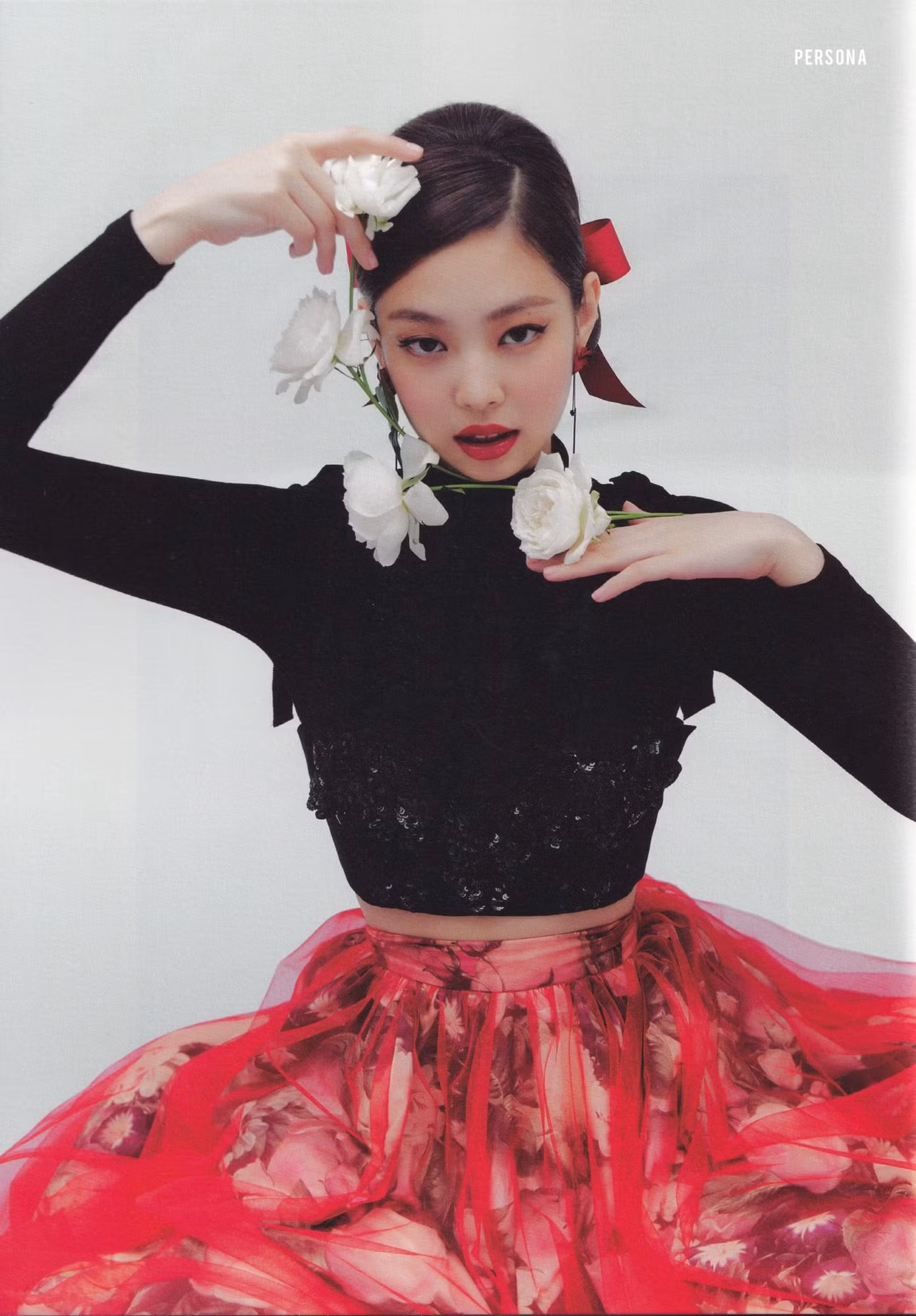 Nhờ cùng một chiêu cắt sửa váy, Jennie và Rosé lại được netizen ngưỡng mộ tài phối đồ ảnh 5