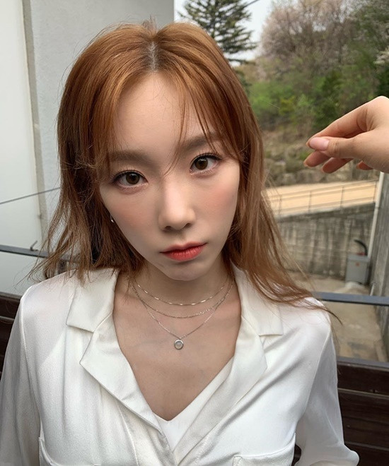 Sao Hàn 24H: Yoona mượn “boss” để quảng cáo trá hình, Chaeyeon (DIA) khoe ảnh tập pilates ảnh 2