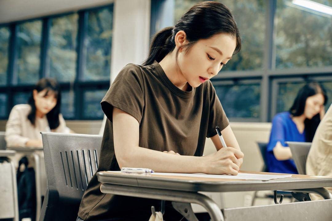 Phim đầu tay vừa tung trailer, Irene (Red Velvet) đã bị chê cả diễn xuất lẫn đài từ ảnh 1