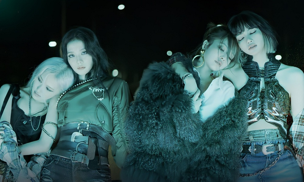 Nhìn poster “Lovesick Girls”, bạn có nhận ra điểm bất thường về hình ảnh của Rosé? ảnh 3