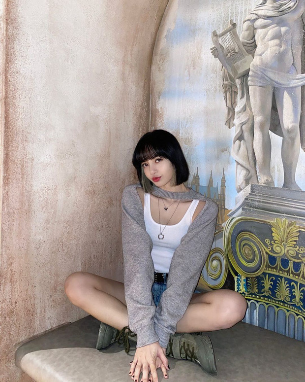 BLACKPINK và nhiều nữ idol rủ nhau mặc theo mốt Song Hye Kyo khởi xướng từ 16 năm trước ảnh 3