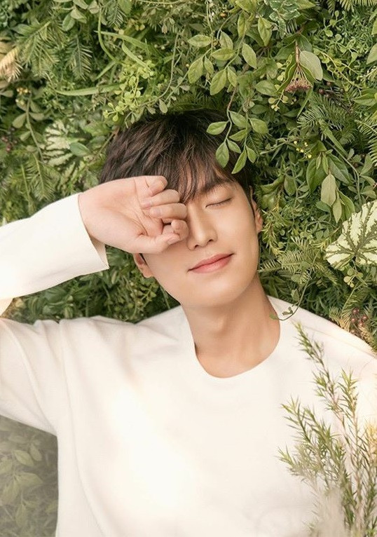 Chưa cần phải thả thính, những chàng trai Hoàng đạo này vẫn khiến khối cô gái liêu xiêu ảnh 3