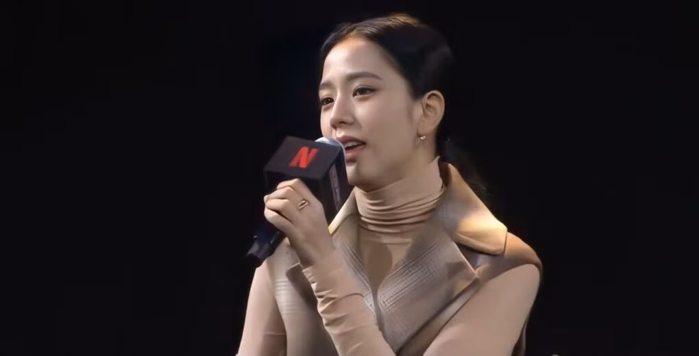 Jisoo (BLACKPINK) vốn giấu nhược điểm rất khéo mà lần này lại chọn trang phục sai quá sai ảnh 6