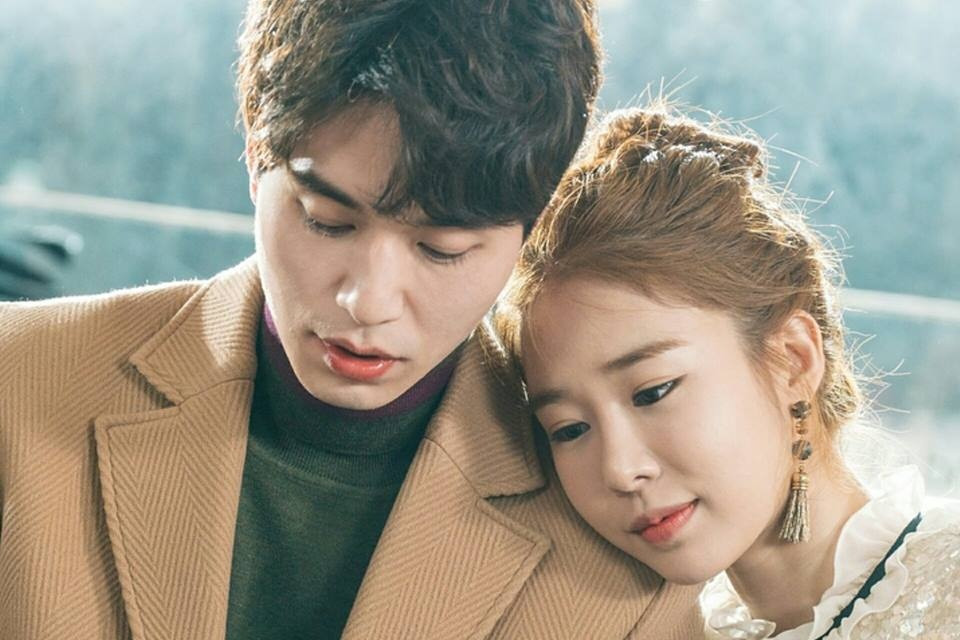 Lee Dong Wook đã đóng chung với Yoo In Na trong hai phim Điểm chung duy nhất giữa ba mỹ nhân Suzy, IU và Yoo In Na chính là Lee Dong Wook ảnh 3
