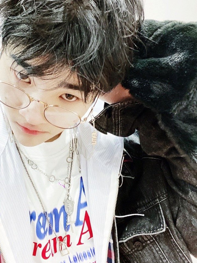 BST kính mới của Jennie BLACKPINK làm sập trang web khi vừa mở bán ảnh 6