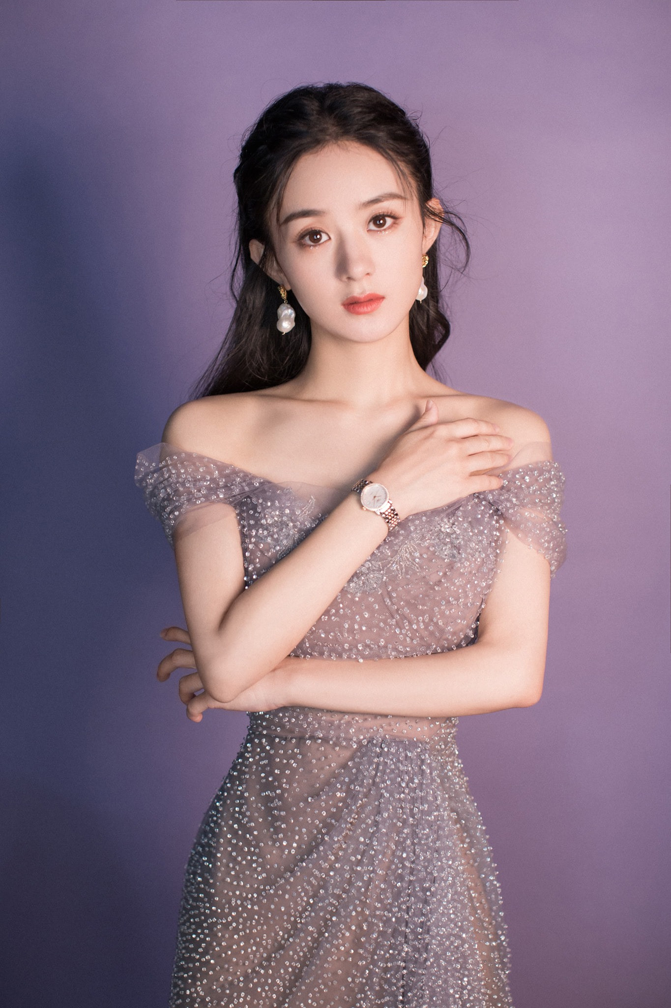 Ngày nào còn bị chê “phèn”, giờ Triệu Lệ Dĩnh chẳng hề kém cạnh khi đụng hàng Jennie ảnh 4