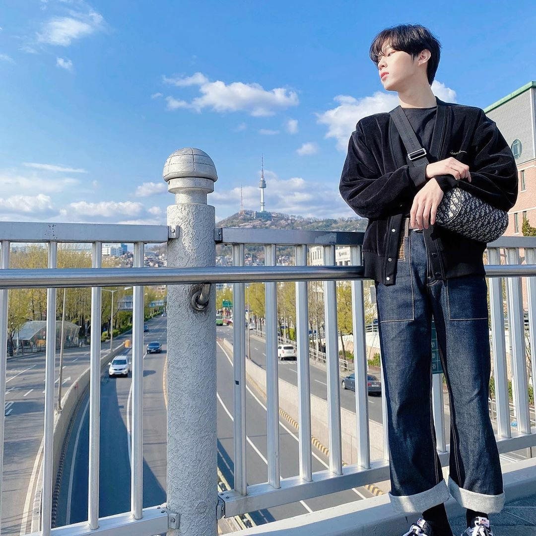 Sao Hàn 24H: Ahn Bo Hyun tham gia Running Man, Tzuyu chụp selfie tiến bộ vượt bậc ảnh 4