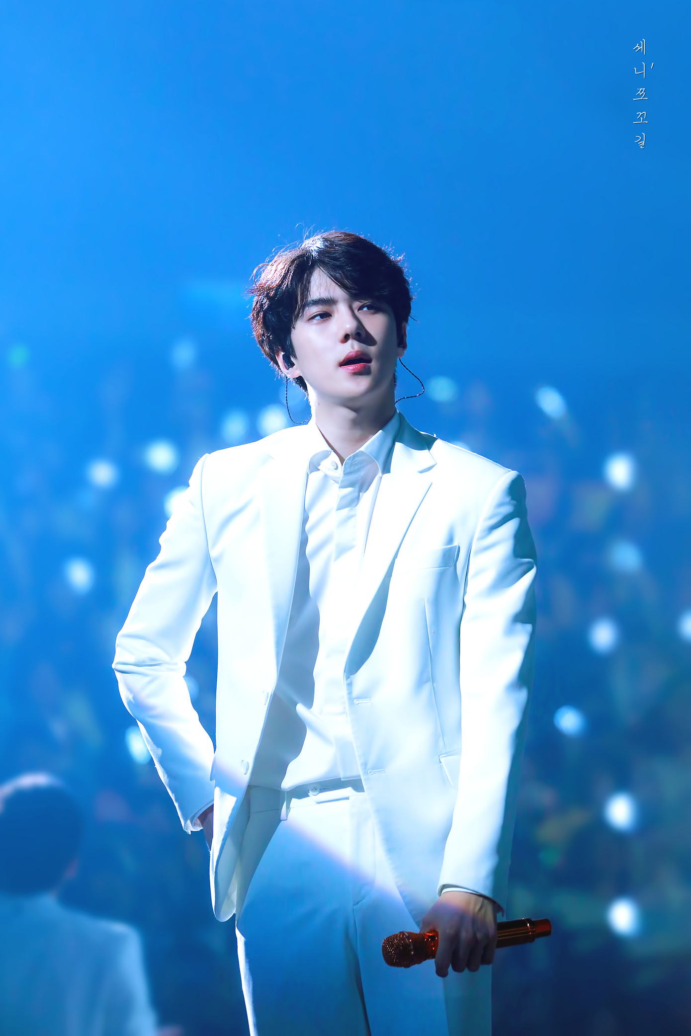 Không thể tin được những tấm ảnh idol đẹp hoàn hảo này là do fan chụp ảnh 19