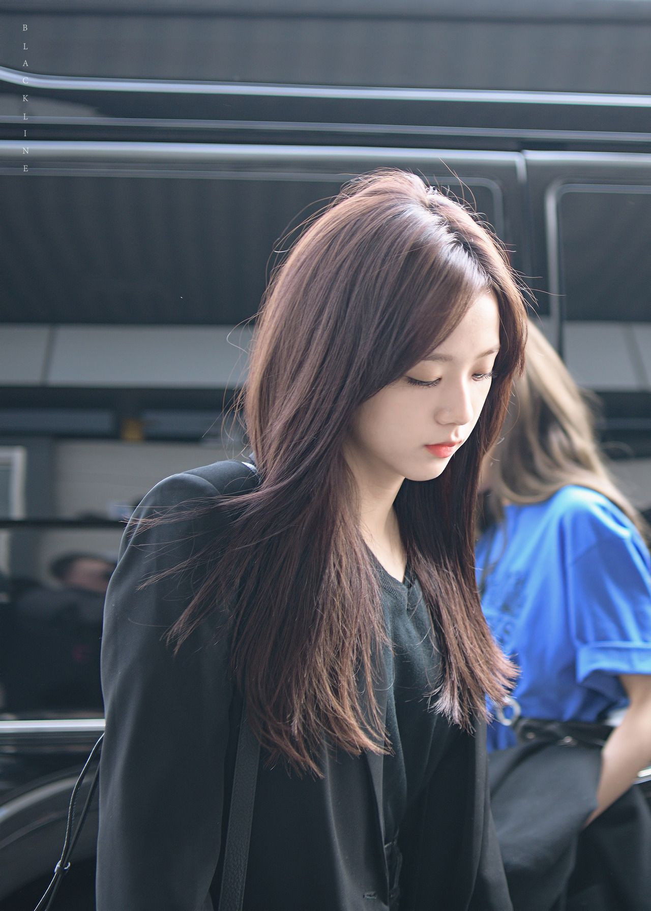 Netizen Hàn bỗng dưng tranh cãi nảy lửa về Jisoo BLACKPINK, lý do thì rất “cạn lời“ ảnh 6