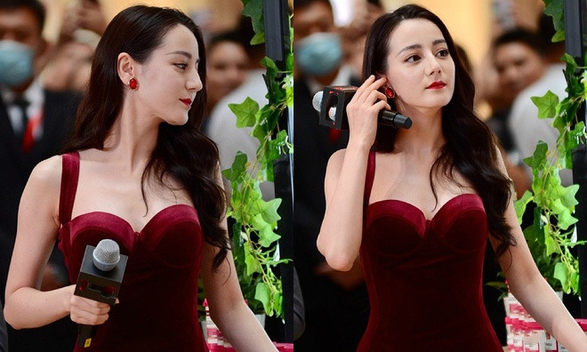 Vừa được khen “soi gương đẹp như Bạch Tuyết” thì Địch Lệ Nhiệt Ba lộ làn da lão hóa ảnh 6