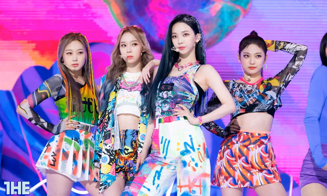 Netizen phát hiện một điểm khiến sân khấu debut của aespa khác hẳn các nhóm nữ SM khác ảnh 1