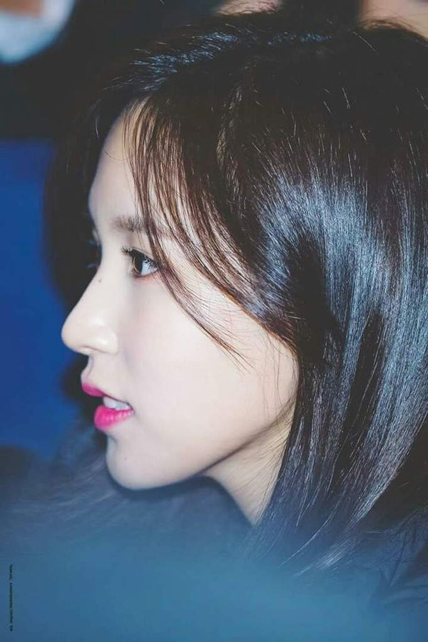 Cứ ngỡ Mina có chiếc mũi đẹp nhất nhóm TWICE, hóa ra “nhà vô địch” thuộc về người khác ảnh 2