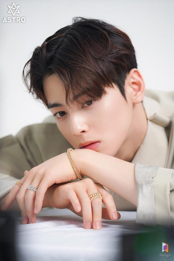 Một thành viên hội 97-line dính tin đồn bất lợi, Cha Eun Woo bị đưa vào tầm ngắm ảnh 3