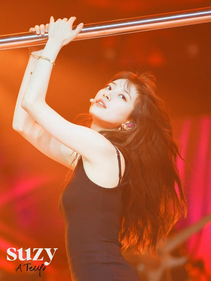 Không ngờ Suzy lại mắc phải lỗi trang phục cơ bản này trong show diễn quan trọng ảnh 2