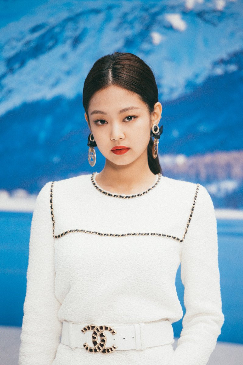 Đến anti-fan cũng phải công nhận cuộc đời Jennie xịn hơn cả nữ chính trong tiểu thuyết! ảnh 3