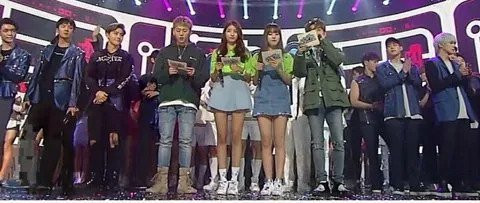 Thêm nữ idol K-Pop gây bối rối về chiều cao thực: Cao quá nên phải hạ bớt số đo? ảnh 3