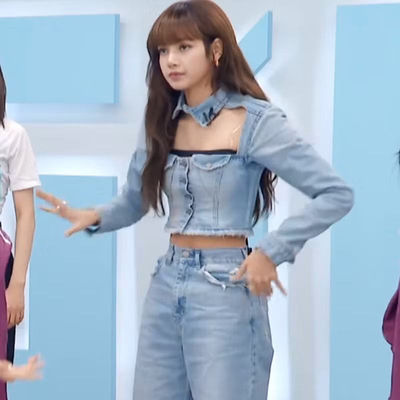 Mặc đồ, làm tóc giống hệt “cô giáo” Lisa nhưng vì sao An Kỳ (THE9) lại bị chê thẳng thừng? ảnh 2