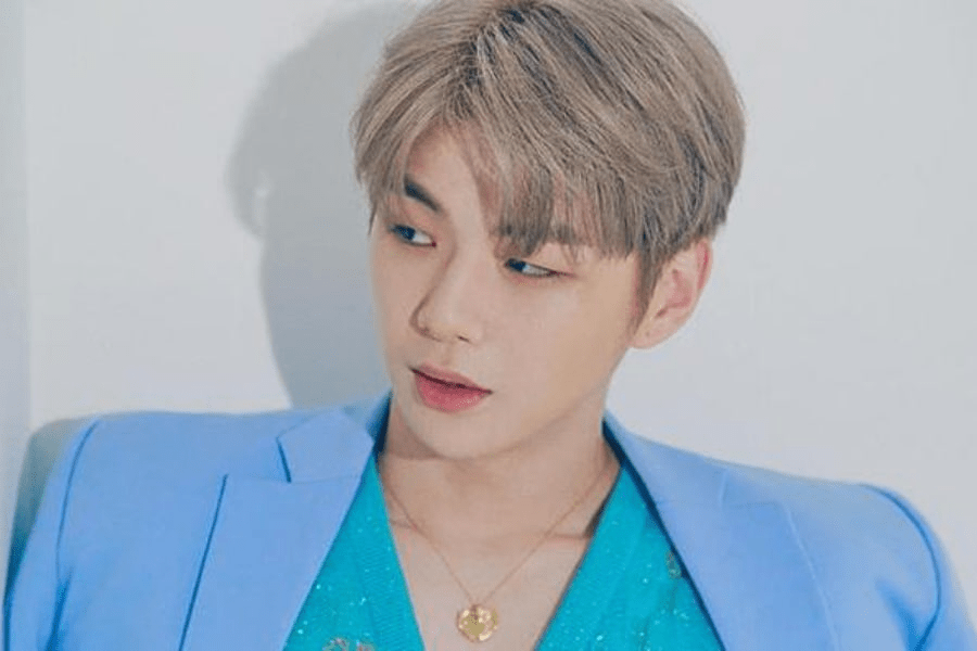 Chuyện này cũng đủ làm fan K-Pop xôn xao Chỉ có thể là Kang Daniel: Nhấn nút theo dõi Instagram một nữ ca sĩ cũng thành chủ đề lớn ảnh 2