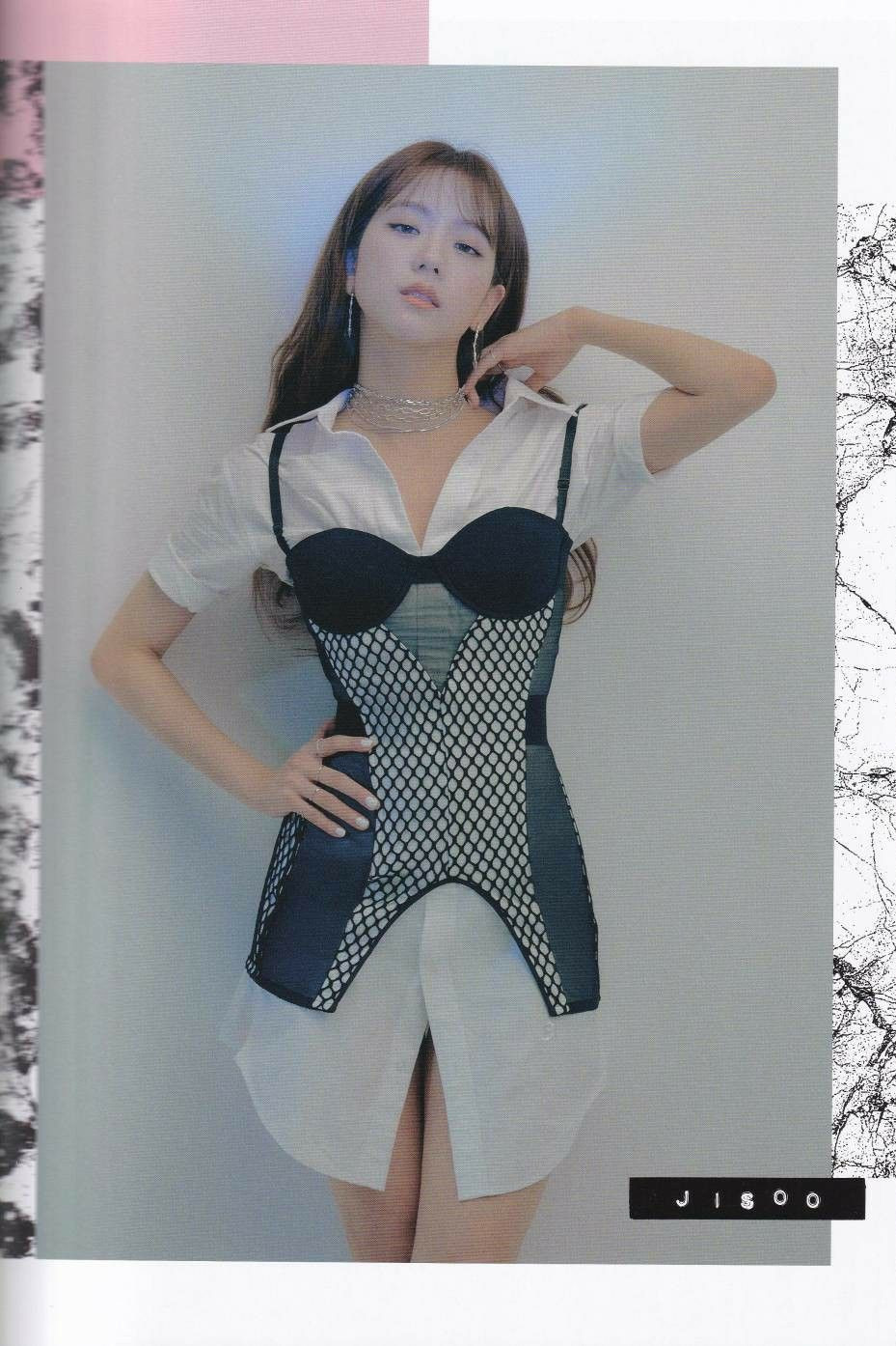 Nhìn Nancy mặc corset sai quá sai mà netizen nhắn nhủ “Sao không học hỏi BLACKPINK?“ ảnh 9