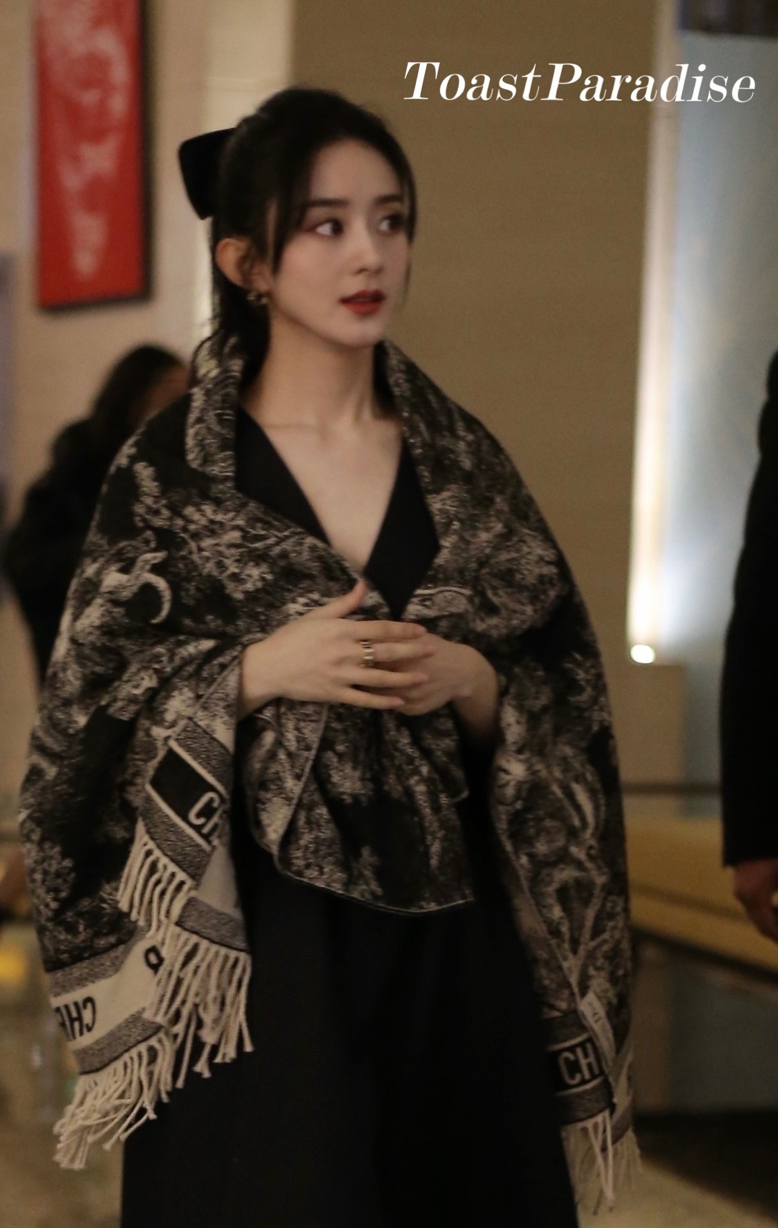 Chỉ vì thiếu một món đồ nhỏ mà Suzy ngậm ngùi bị chê “không đẹp bằng Triệu Lệ Dĩnh” ảnh 5