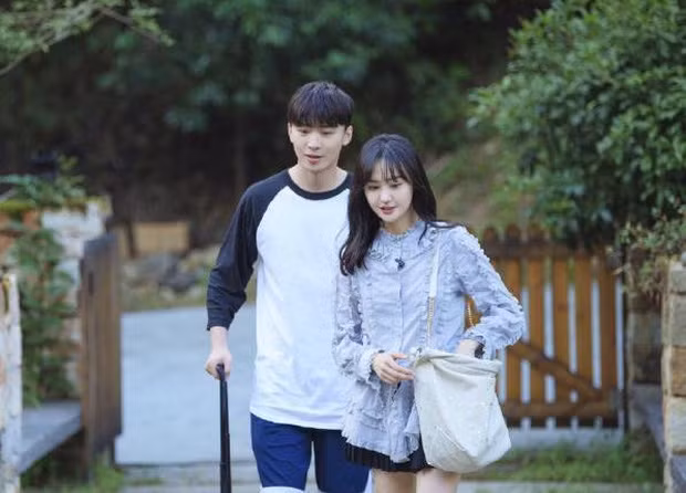 Bê bối từ Irene, Chanyeol đến Trịnh Sảng: Liệu còn ngôi sao nào muốn làm người đại diện cho Prada? ảnh 4