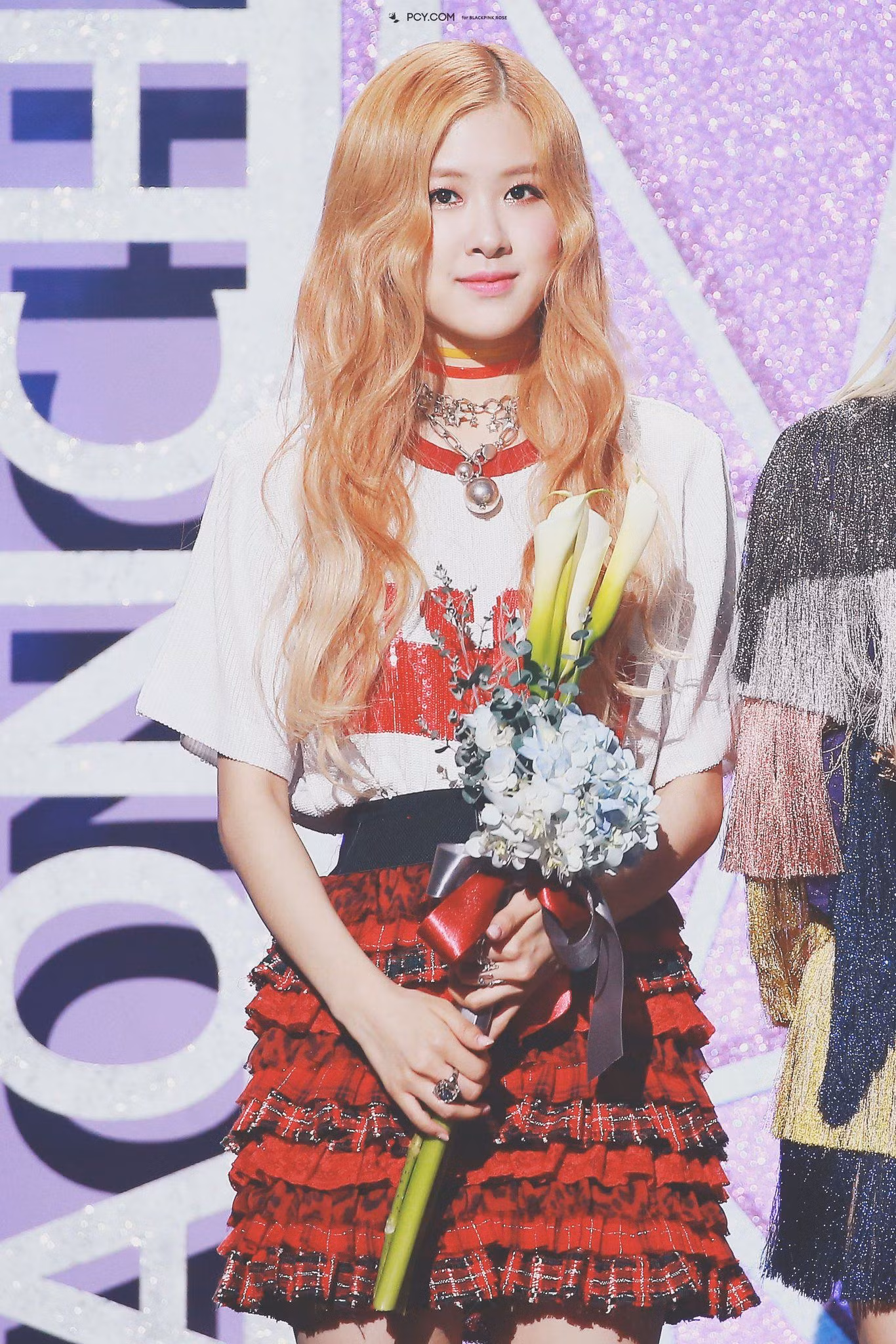 So kè nhan sắc các cô gái BLACKPINK khi để tóc xoăn: Khí chất cực khác biệt! ảnh 7