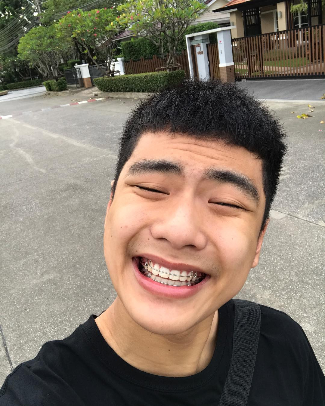 Cực phẩm Ohm Pawat cùng 20 điều đáng yêu khiến trái tim fangirl đổ liêu xiêu ảnh 3