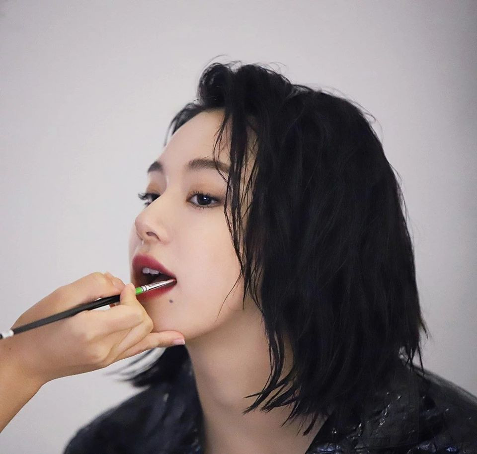 Thôi đừng ghét nốt ruồi của mình nữa, đầy idol có nốt ruồi trên mặt vẫn được khen đẹp ảnh 4