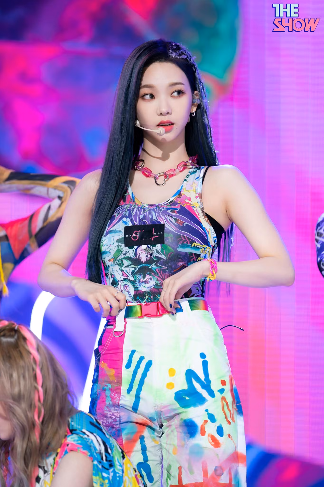 Tỷ lệ cơ thể của Karina (aespa) chuẩn cỡ nào mà được xếp vào nhóm “Thủy thủ Mặt Trăng”? ảnh 7