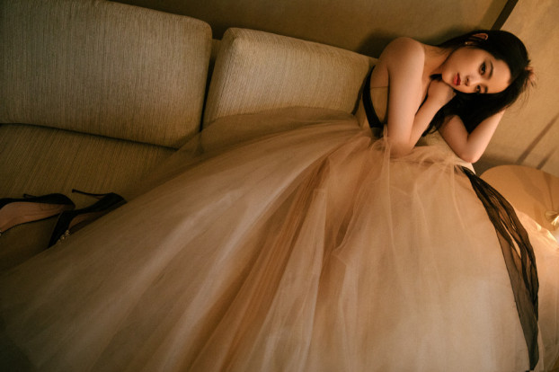 Sao Hoa ngữ ở đêm “Tinh Động Douyin“: Không ai mặc xấu, thần thái nhất là Triệu Lệ Dĩnh ảnh 11