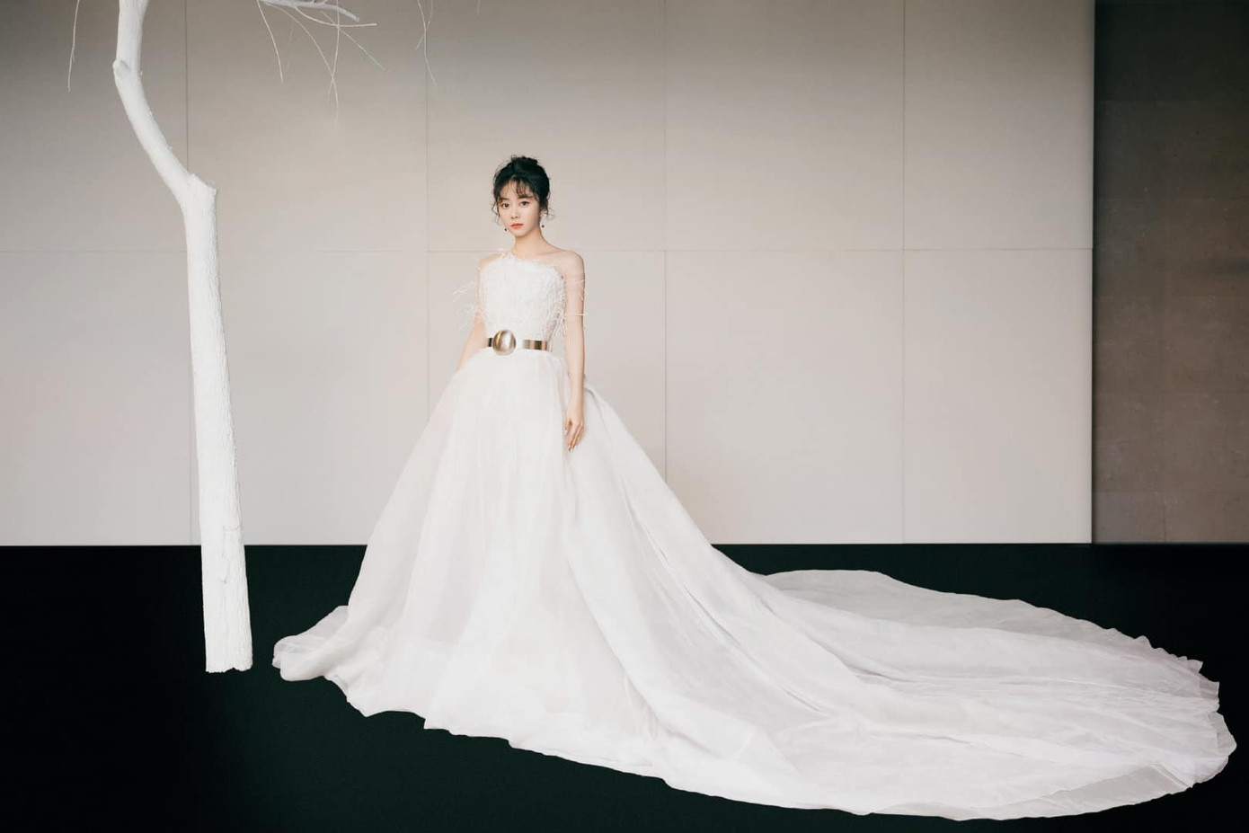 Sao Hoa ngữ ở đêm “Tinh Động Douyin“: Không ai mặc xấu, thần thái nhất là Triệu Lệ Dĩnh ảnh 8