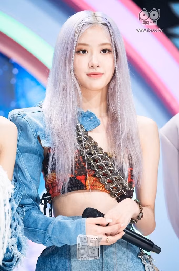 Chuyện gì xảy ra khiến Rosé thường xuyên buồn bã khi comeback cùng BLACKPINK? ảnh 2