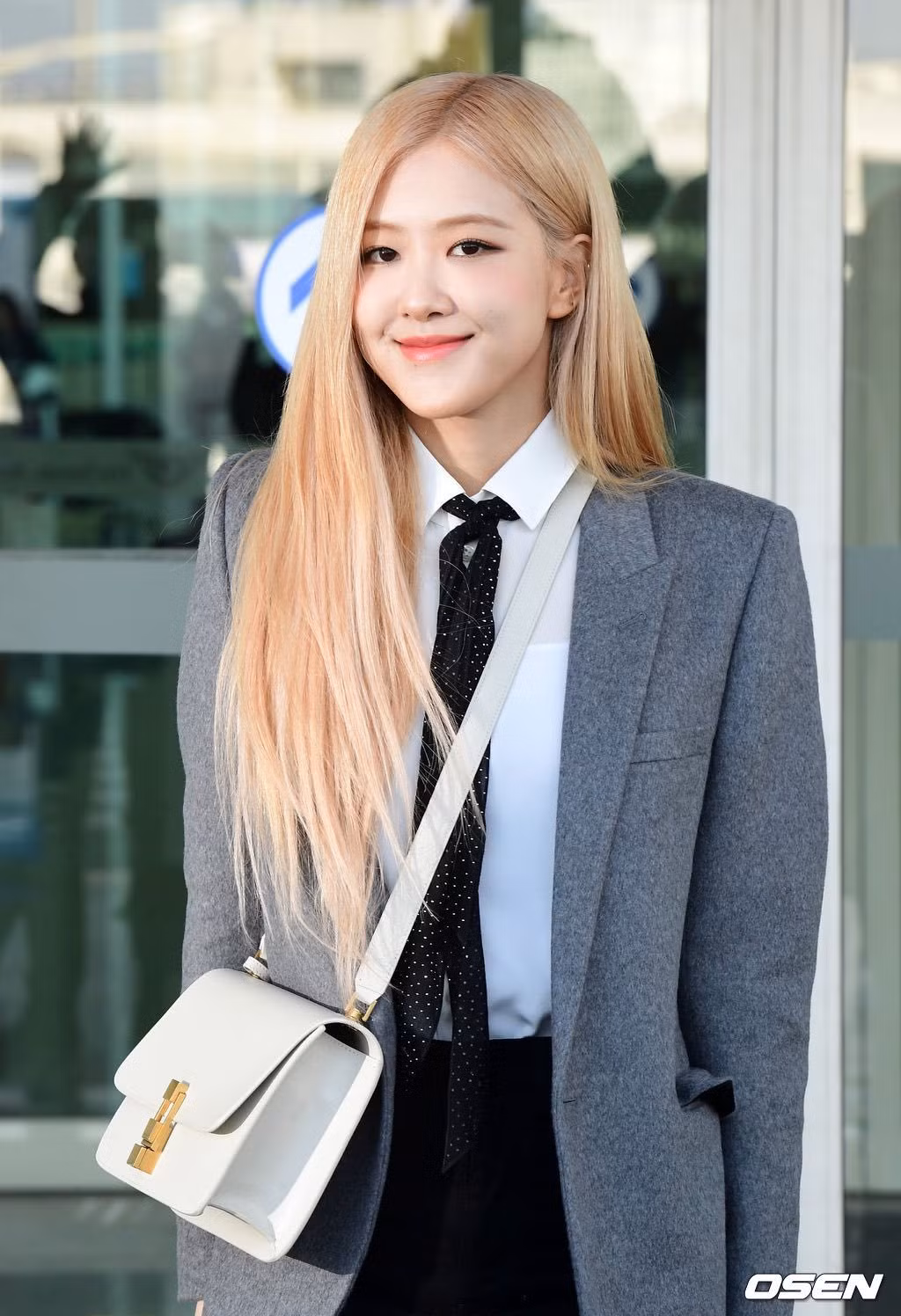 Những nữ idol phù hợp nhất với tóc vàng: Rosé (BLACKPINK) xuất sắc đứng đầu bảng ảnh 4