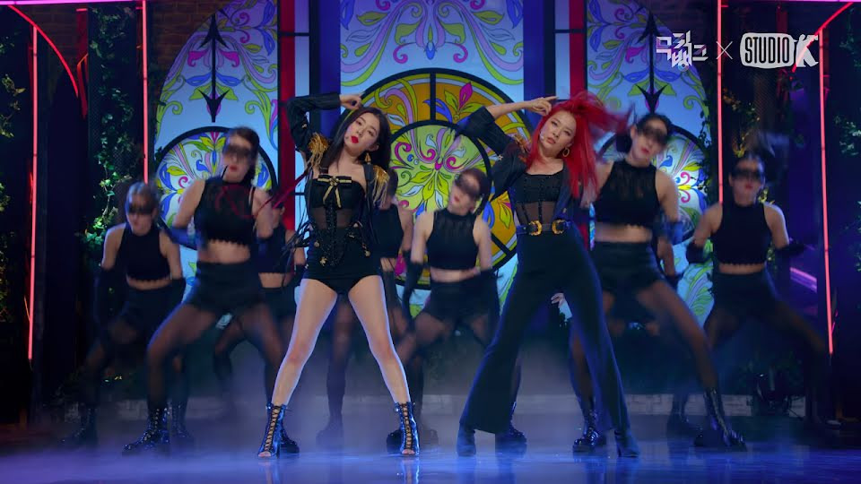 Người trong cuộc lần đầu tiết lộ sự thực về truyền thuyết “idol chỉ toàn mặc đồ diễn miễn phí” ảnh 3