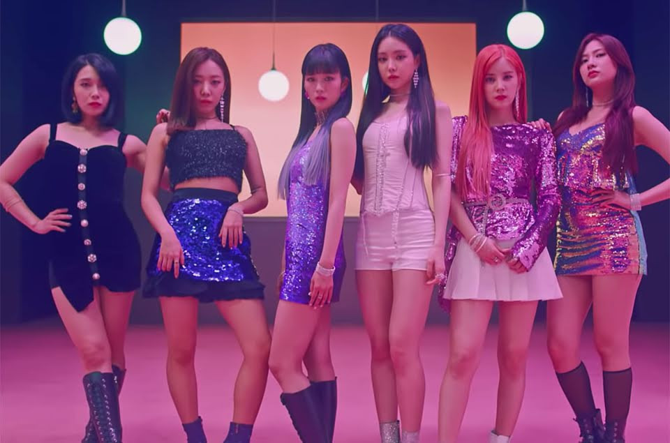 Người trong cuộc lần đầu tiết lộ sự thực về truyền thuyết “idol chỉ toàn mặc đồ diễn miễn phí” ảnh 4