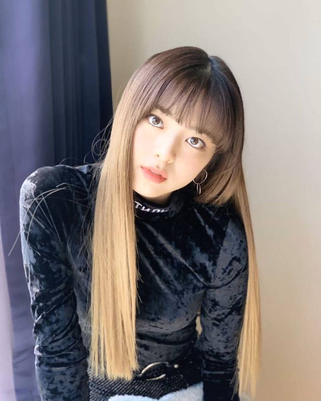 Cứ ngỡ tóc mái ai để cũng hợp nhưng K-Pop chỉ có hai nữ idol được nhận xét là đẹp nhất ảnh 9