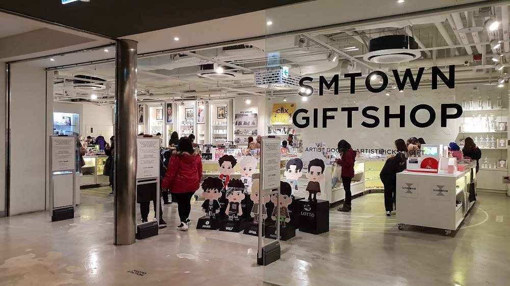 SM Ent chống dịch Covid-19 bằng cách bán khẩu trang giá cao và cái kết đắng ảnh 3