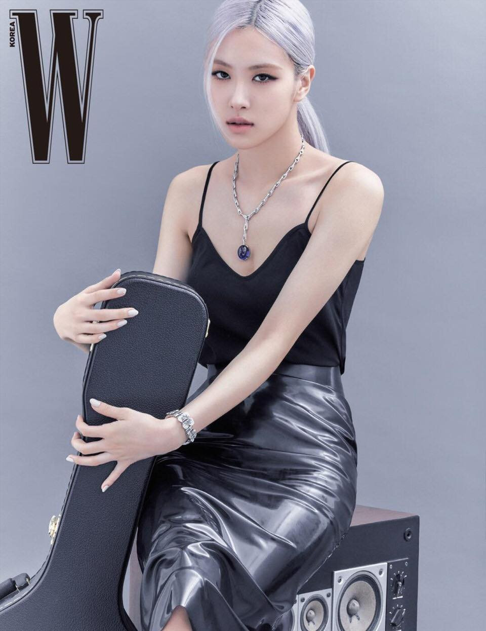 Chỉ vì ảnh teaser quá xinh mà Rosé (BLACKPINK) lại bị netizen nghi ngờ đụng dao kéo ảnh 5