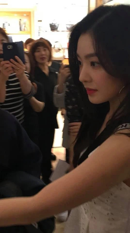 Những mỹ nhân không thể bị dìm hàng nhan sắc trong mọi hoàn cảnh: BLACKPINK, Suzy và ai nữa? ảnh 6