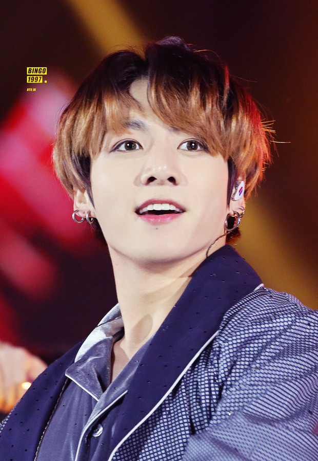 Chỉ “muốn bắt về nuôi” khi thấy loạt ảnh ngày bé “cưng muốn xỉu” của Jungkook (BTS) ảnh 8