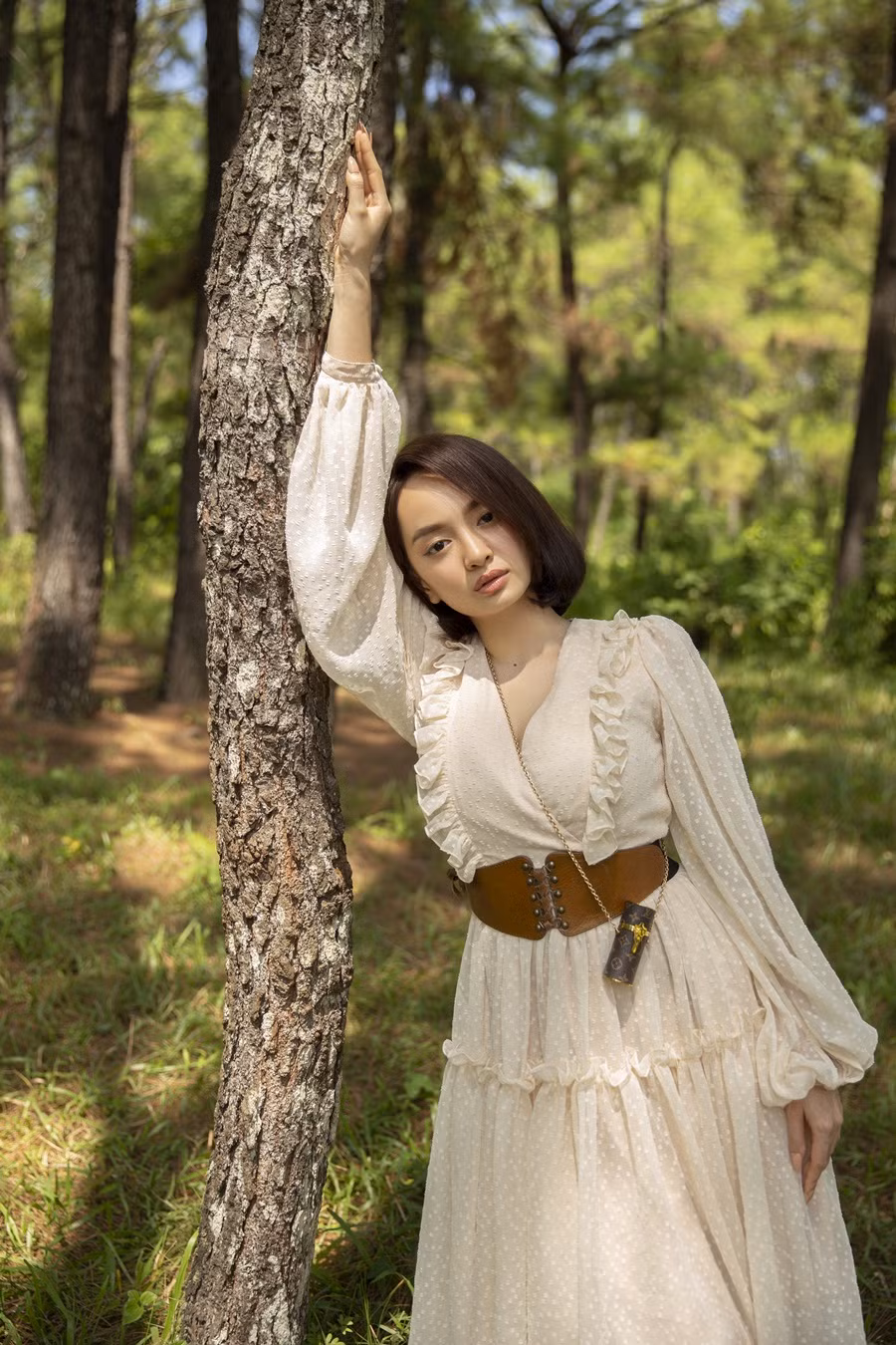 Choáng ngợp với tủ đồ của “tiểu thư siêu giàu” Kaity Nguyễn trong “Gái Già Lắm Chiêu V” ảnh 9