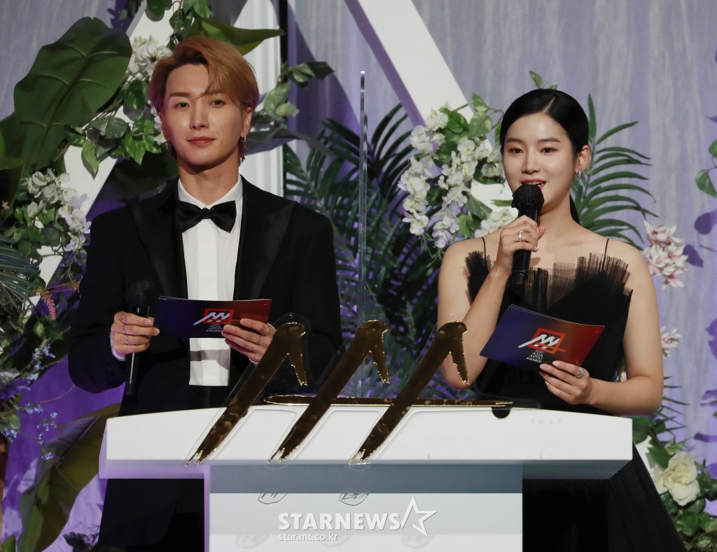 Ban tổ chức AAA 2020 “đổi trắng thay đen” kiểu gì mà khiến netizen nổi giận thay BLACKPINK ảnh 1