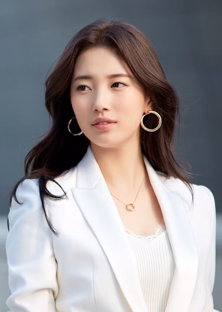 Đỉnh cao mặt mộc chính là Suzy: Ảnh ngái ngủ phụng phịu vẫn được khen đẹp như nàng thơ ảnh 4