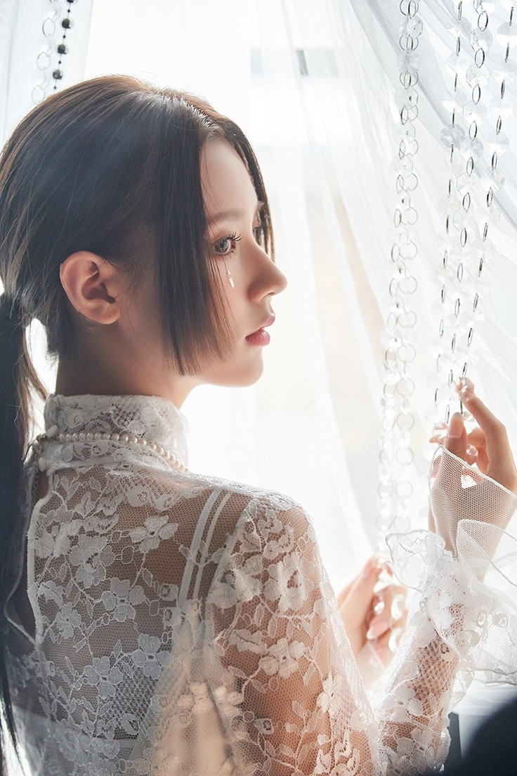 Thành viên hụt của BLACKPINK khiến netizen trầm trồ vì nhan sắc đỉnh cao chẳng kém cạnh Jisoo ảnh 7