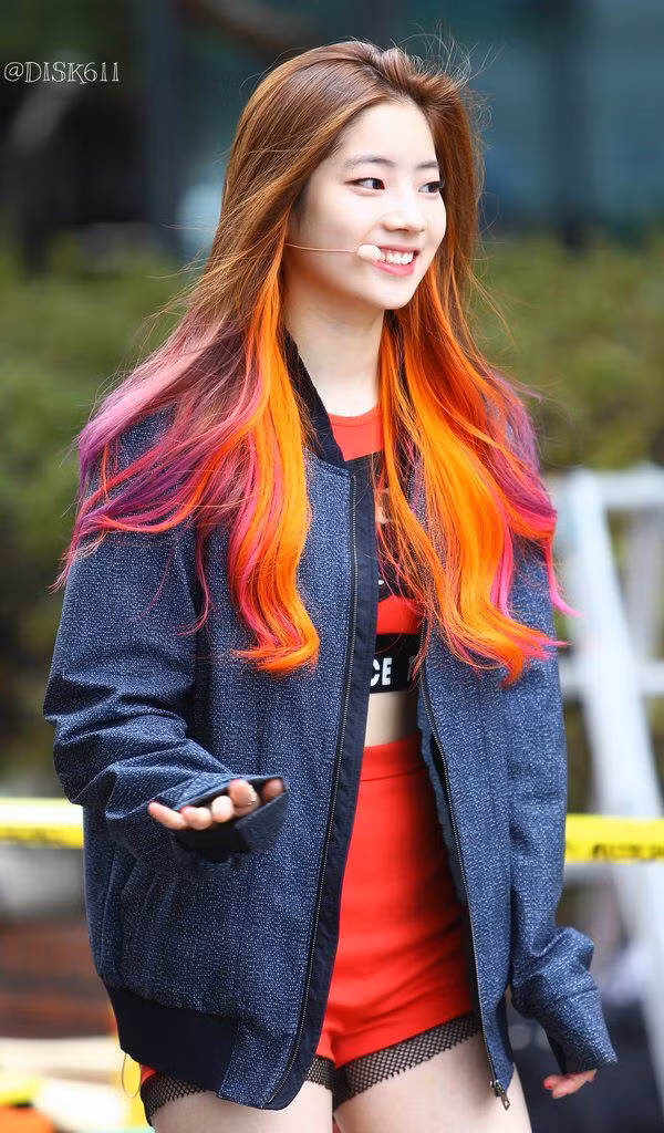 Những nữ idol phù hợp nhất với tóc vàng: Rosé (BLACKPINK) xuất sắc đứng đầu bảng ảnh 1